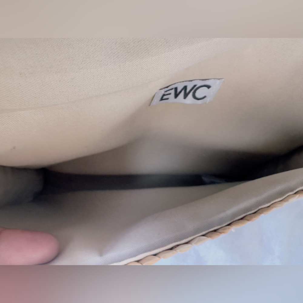 NWOT EPC Woven Straw Clutch - Picture 4 of 8